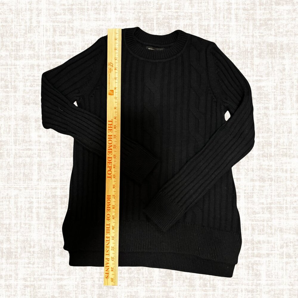 Banana Republic Black Cable Knit Sweater | Classic | Cozy | SizeXS | Split Hem |